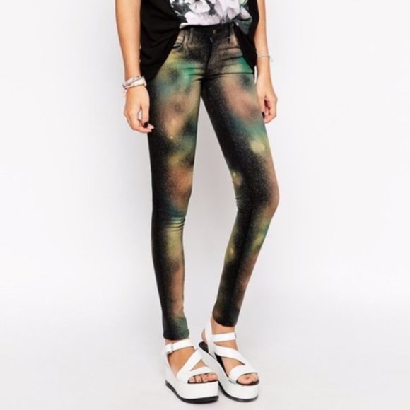 Wildfox Marianne Jeans - Picture 3 of 3